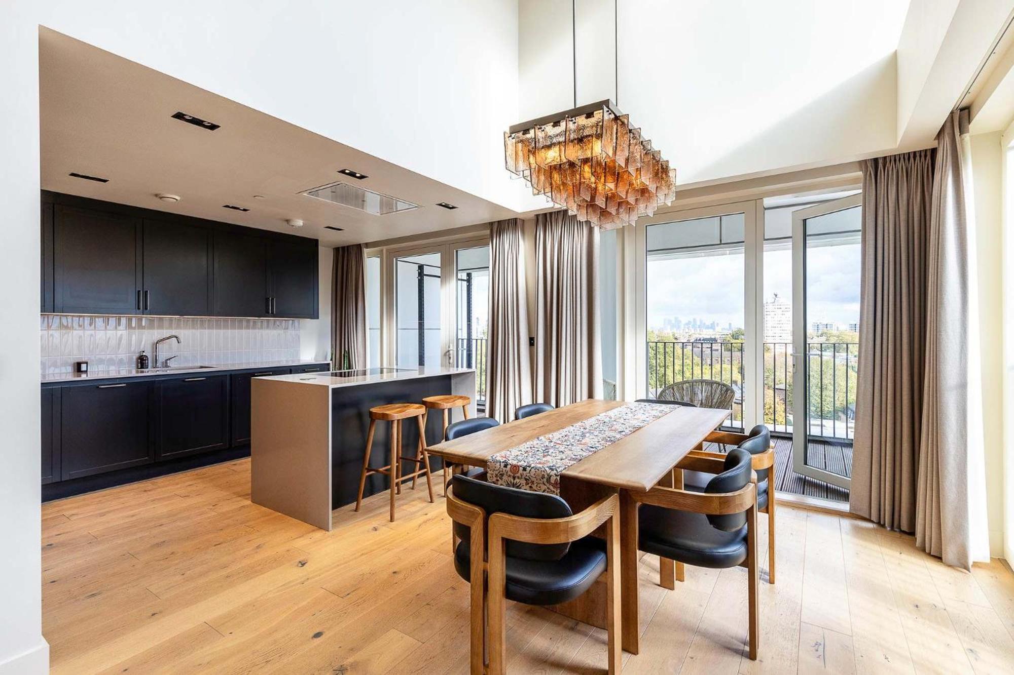 3br 2bth Penthouse In Appartamento Londra